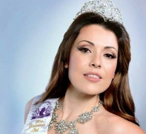 11. EUNICE SANCHEZ MEXICO - Mrs Fabulous