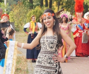 27. MOHANAL HEENA HITESH PACIFIC ISLAND - Mrs Delicate